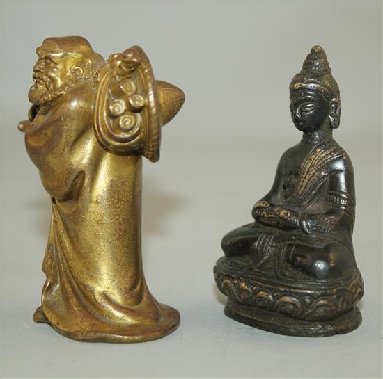 A Chinese gilt bronze figure of a sage and a South East Asian bronze figure of a Buddha, 19th century, 8cm